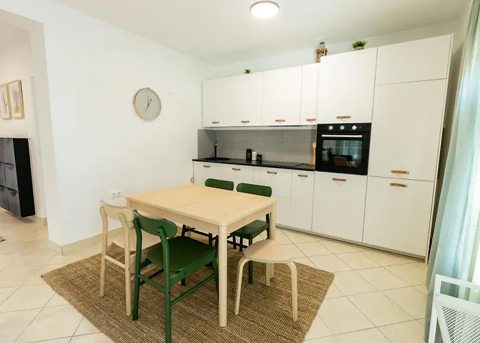 Apartment Luxury Stylish Bure *